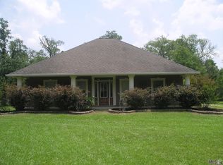 31332 Pea Ridge Rd, Albany, LA 70711