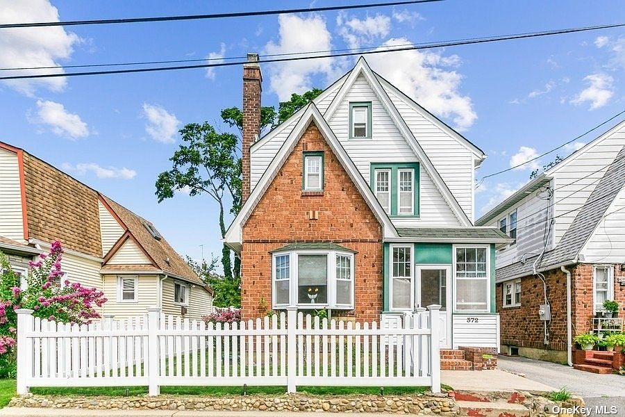 372 Marguerite Avenue, South Floral Park, NY 11001 Zillow