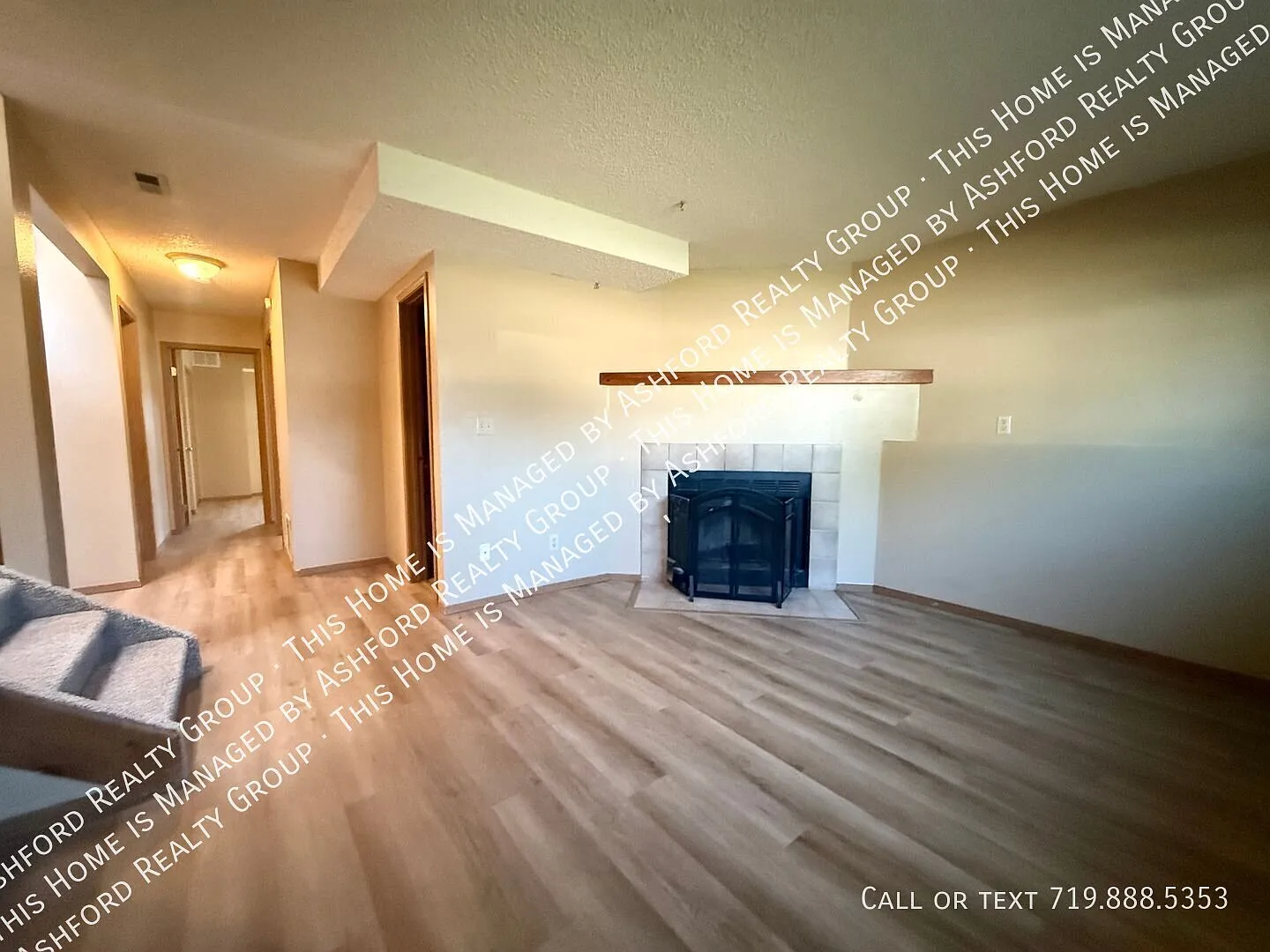3 bed, 2.0 bath, 1761 sqft, $1,995 — Photo 2