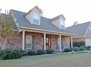 25 Pine Meadows Loop, Hattiesburg, MS 39402