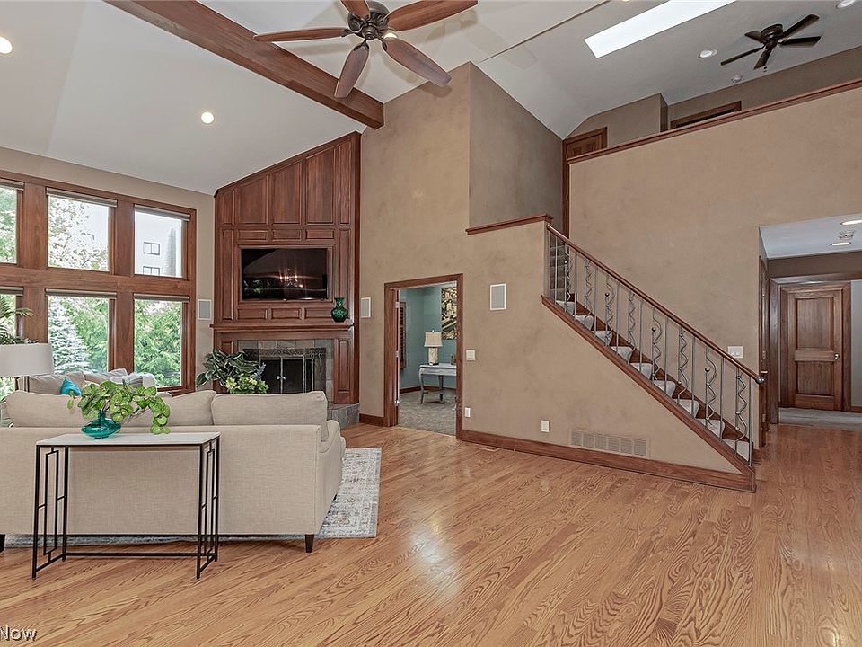 10 hyde park beachwood oh 44122 zillow