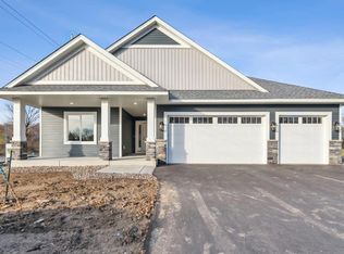 6366 Goodwin Ln, Wyoming, MN 55092