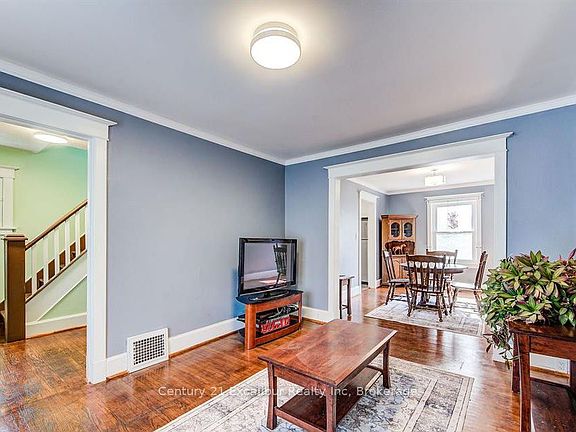 3rd image of 168 Edinburgh Rd N