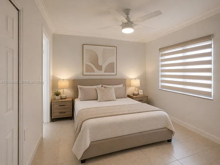 242 E 3rd St #205 — Photo 7
