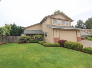 4045 Scenic Dr, Eugene, OR