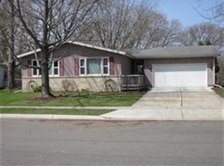 19 Mildred Ave, Edgerton, WI 53534