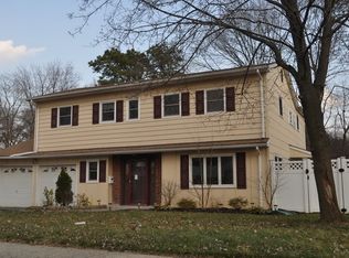 32 Arvin Rd, Old Bridge, NJ 08857