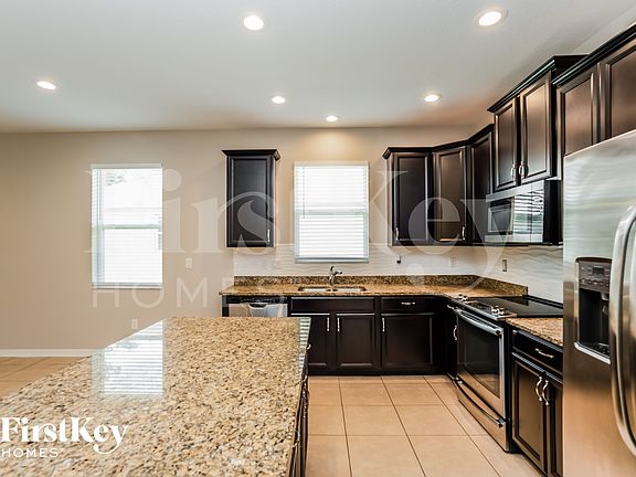 5th image of 7719 E 110th Ave
