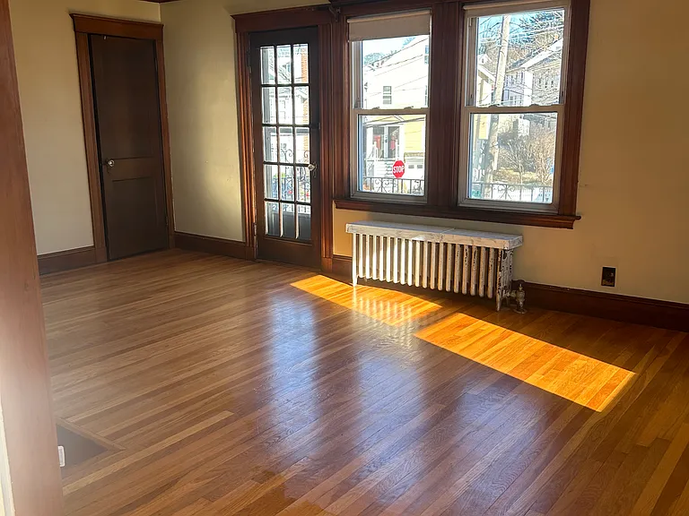 60 Flett Rd — Photo 3