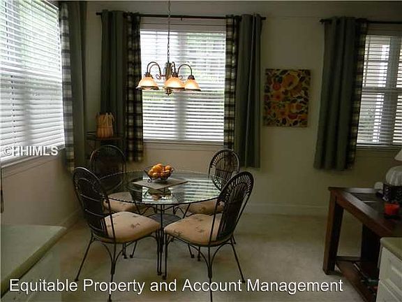 4th image of 71 Summerfield Ct