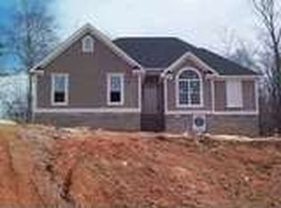 353 E Creek Bnd, Athens, GA 30605