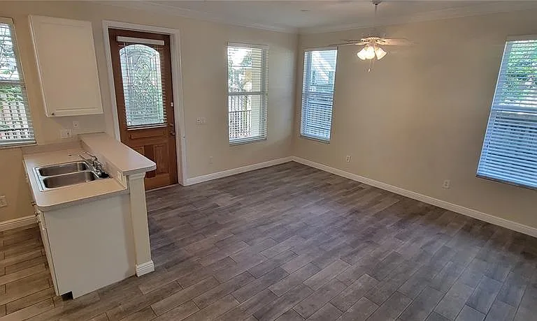 1112 Islamorada Ln — Photo 13