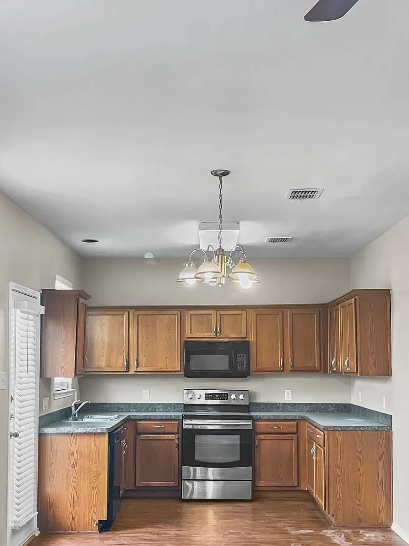Lovely 4-Bedroom Home in Forney! — Photo 4