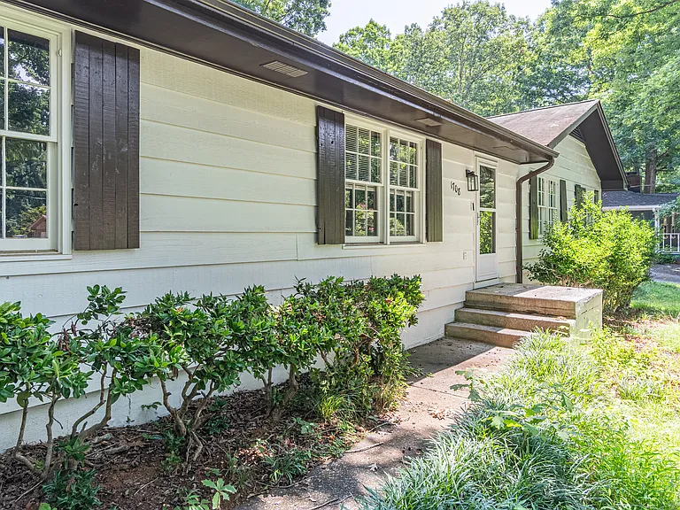 1708 Norton Estates Cir — Photo 6