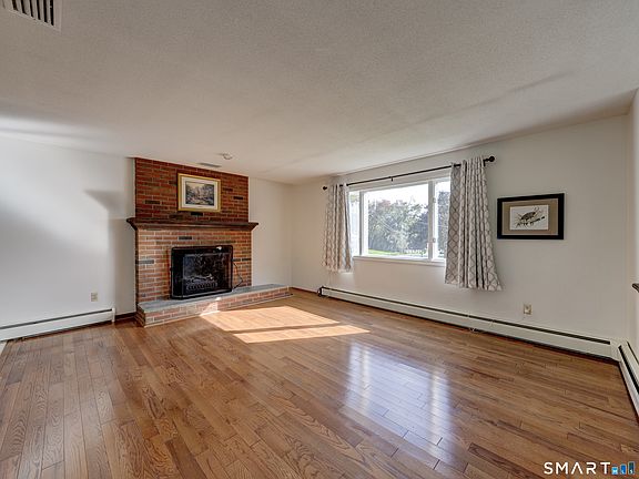 3rd image of 110 Shirley Road