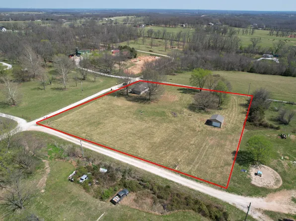 194 Lilly Lane, Clever, MO 65631