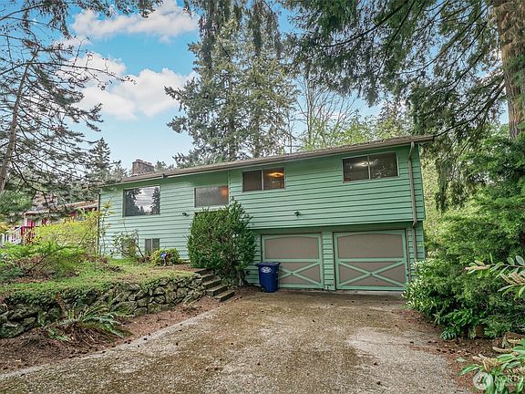3rd image of 11704 92nd Avenue E