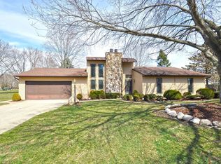 20589 Old Mill Rd, South Bend, IN 46637