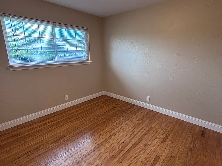 4901 Yellowstone Park Dr — Photo 23