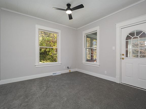 5th image of 1309 Clay St