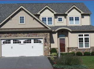 621 Springbrook Dr, Palmyra, PA 17078