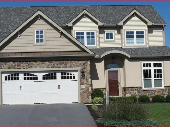 621 Springbrook Dr, Palmyra, PA 17078