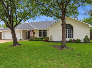 202 Colonial Hts, Sanger, TX 76266