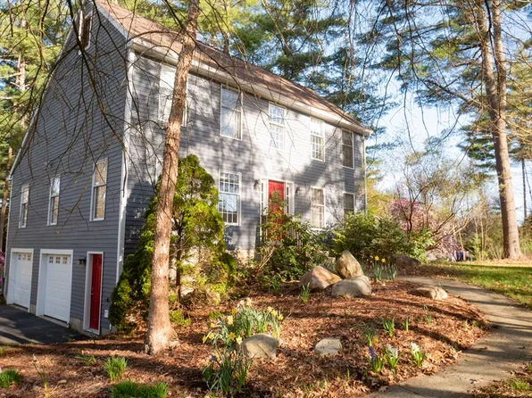 495 Old Farm Rd, Amherst, MA 01002