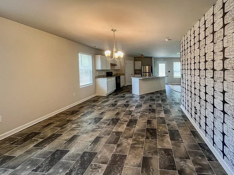 110 Teagarden Ct — Photo 7