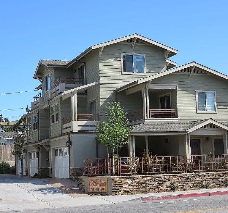 6 unit condo complex
