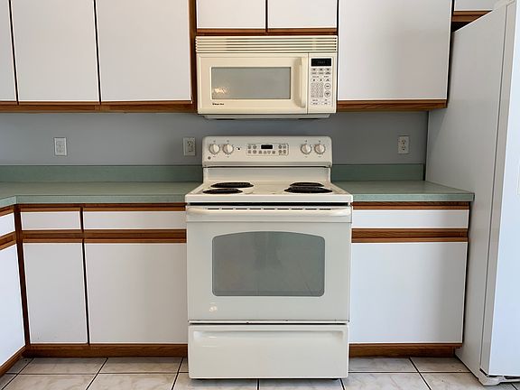 4th image of 2603 Brittany Ln