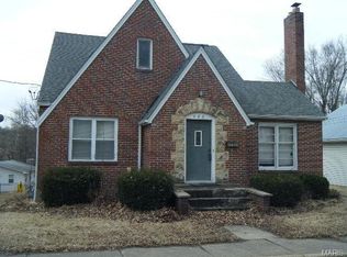 406 E 7th St, Washington, MO 63090