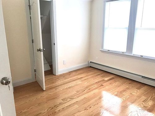 2nd image of 4240 160th St