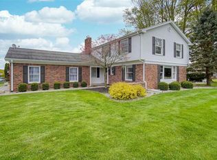 4711 N Clubview Dr, Adrian, MI