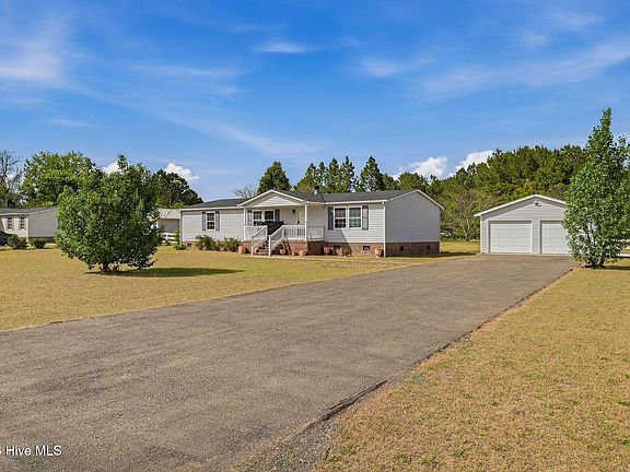 2nd image of 4759 Lobelia Road