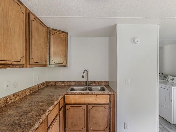 4th image of 125 George Ln