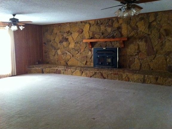3rd image of 2602 S Elmwood Dr