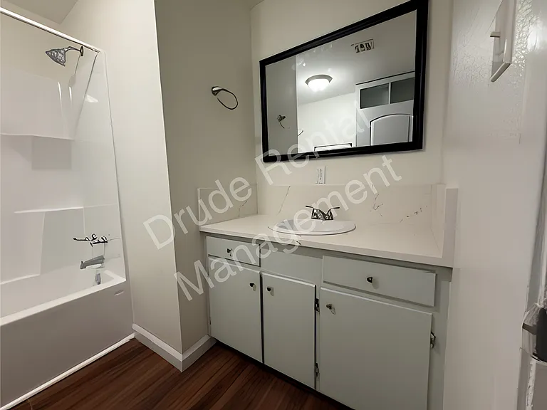 30121 Julia St — Photo 14