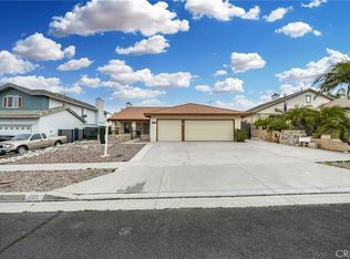 955 Latigo Ln, Corona, CA 92882