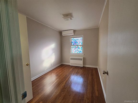 3rd image of 58-55 197th St
