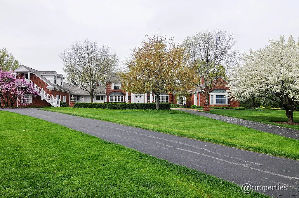 418 Caesar Dr photo 1