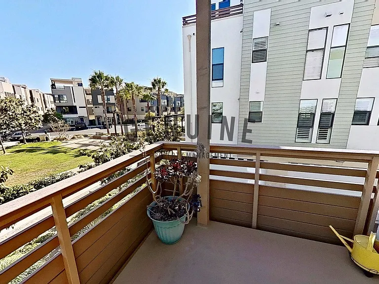 664 Wedge — Photo 52