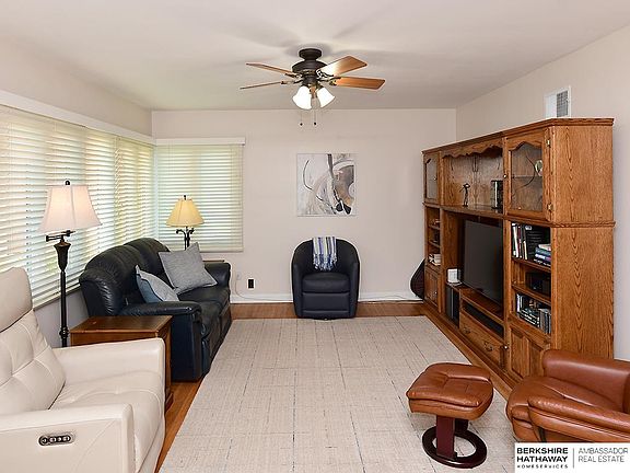 4th image of 5314 Corby St APT 2