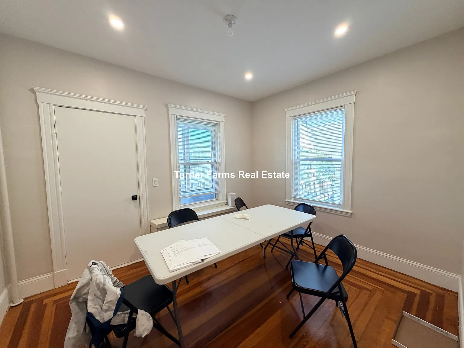 5 bed, 9999 sqft, $7,500 — Photo 3