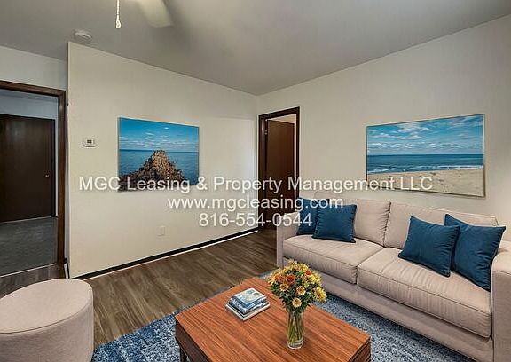 3rd image of 307 SE Grand Ave Unit 2