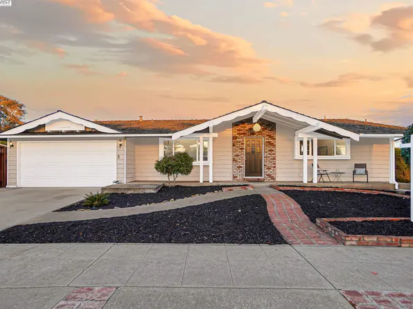 25380 Meredith Ct, Hayward, CA 94545