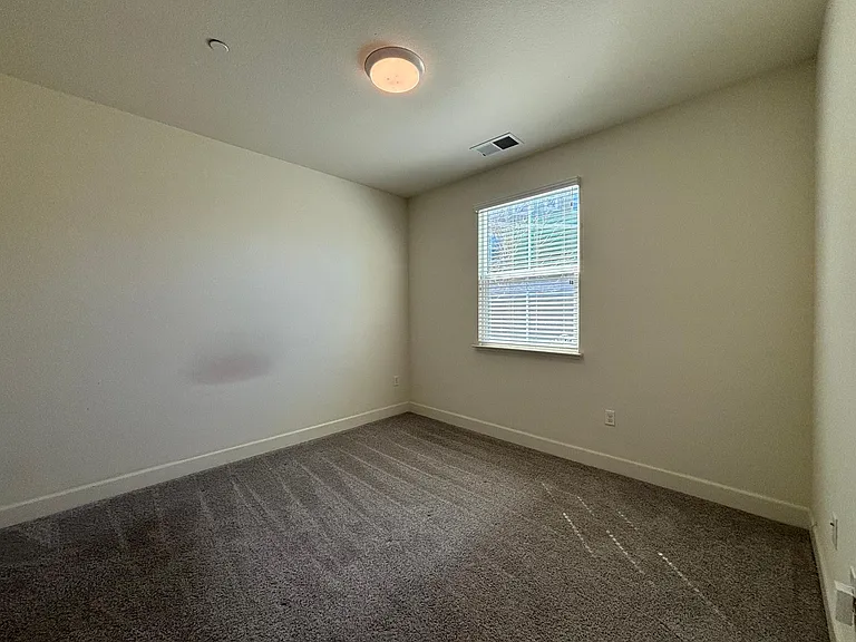 5661 Coffeeberry Rd — Photo 10
