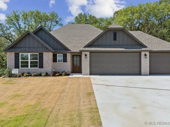 21880 E Morgan Rd, Claremore, OK 74019