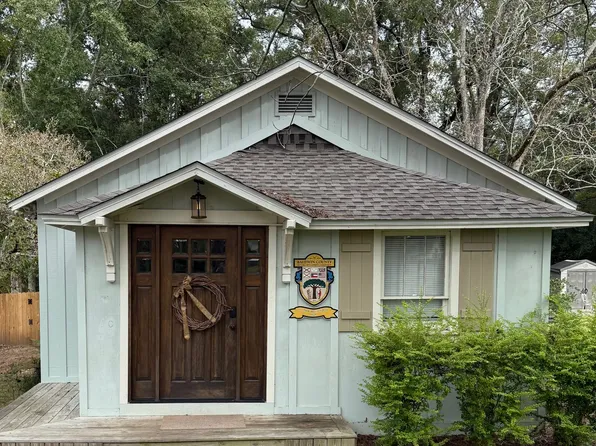 505 Volanta Ave, Fairhope, AL 36532