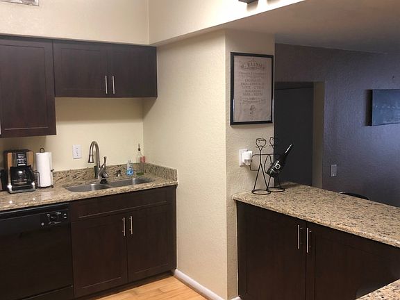 5th image of 2421 W Horatio St Unit 823